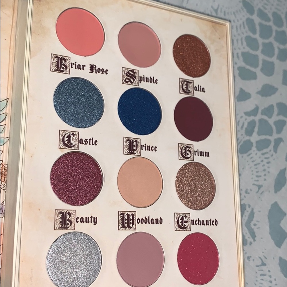 Makeup pallet